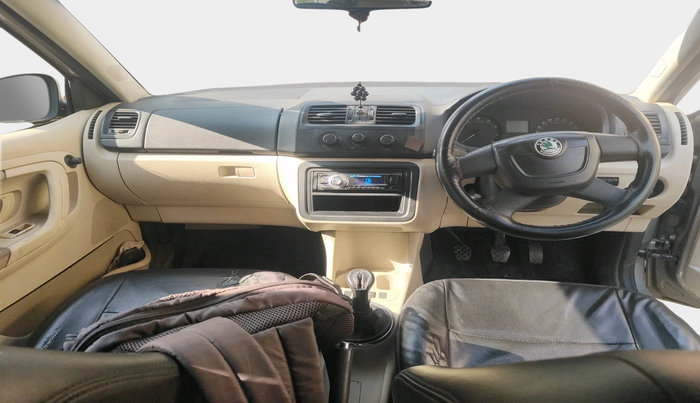 2011 Skoda Fabia AMBIENTE 1.2 MPI, Petrol, Manual, 1,31,107 km, interior