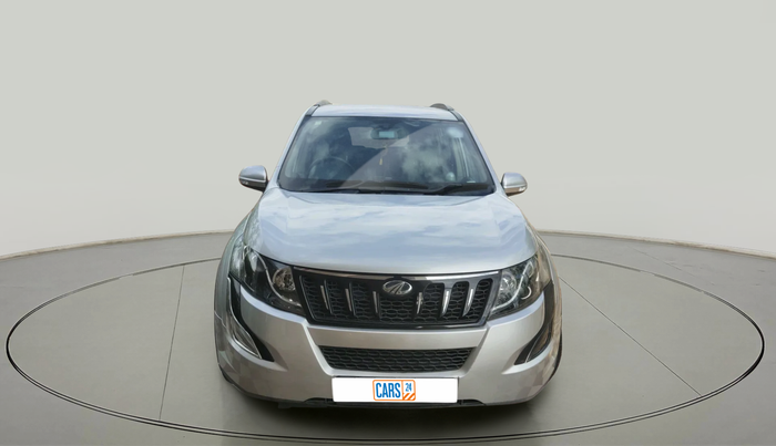 2016 Mahindra XUV500 W6 AT, Diesel, Automatic, 25,850 km, exterior