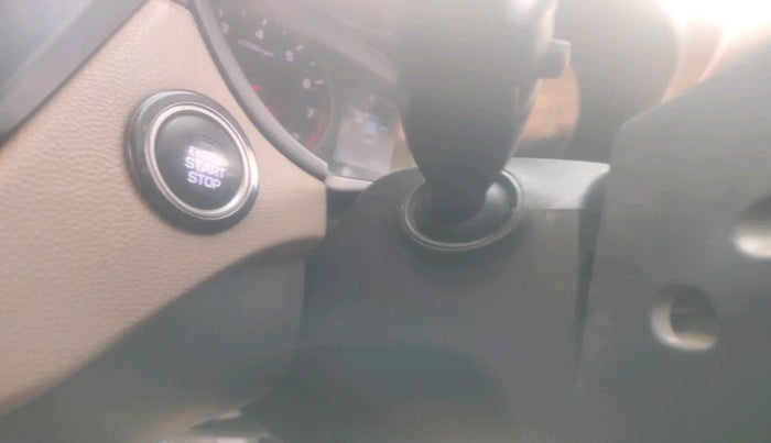 2019 Hyundai Elite i20 ASTA 1.2 (O), Petrol, Manual, 64,317 km, interior