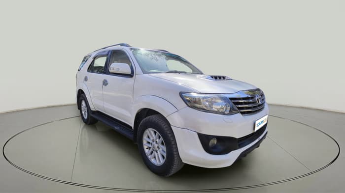 2014 Toyota Fortuner 3.0 4X2 MT, Diesel, Manual, 2,52,367 km, exterior