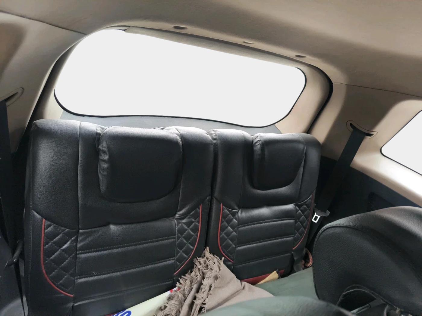 2014 Mahindra XUV500 W8, Diesel, Manual, 2,71,831 km, interior