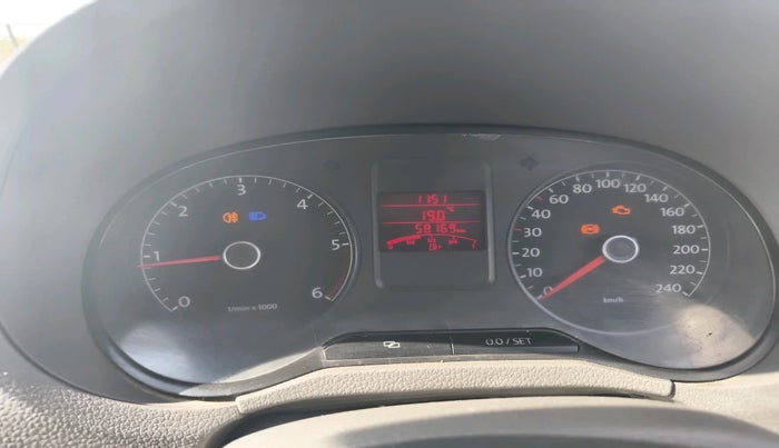 2014 Volkswagen Vento HIGHLINE DIESEL 1.6, Diesel, Manual, 58,169 km, interior