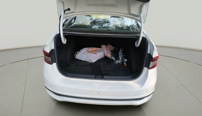 2023 Skoda SLAVIA Ambition 1.5L TSI, Petrol, Manual, 24,746 km, exterior