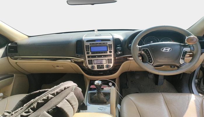 2011 Hyundai Santa Fe 2 WD, Diesel, Manual, 1,47,213 km, interior