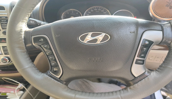 2011 Hyundai Santa Fe 2 WD, Diesel, Manual, 1,47,213 km, interior