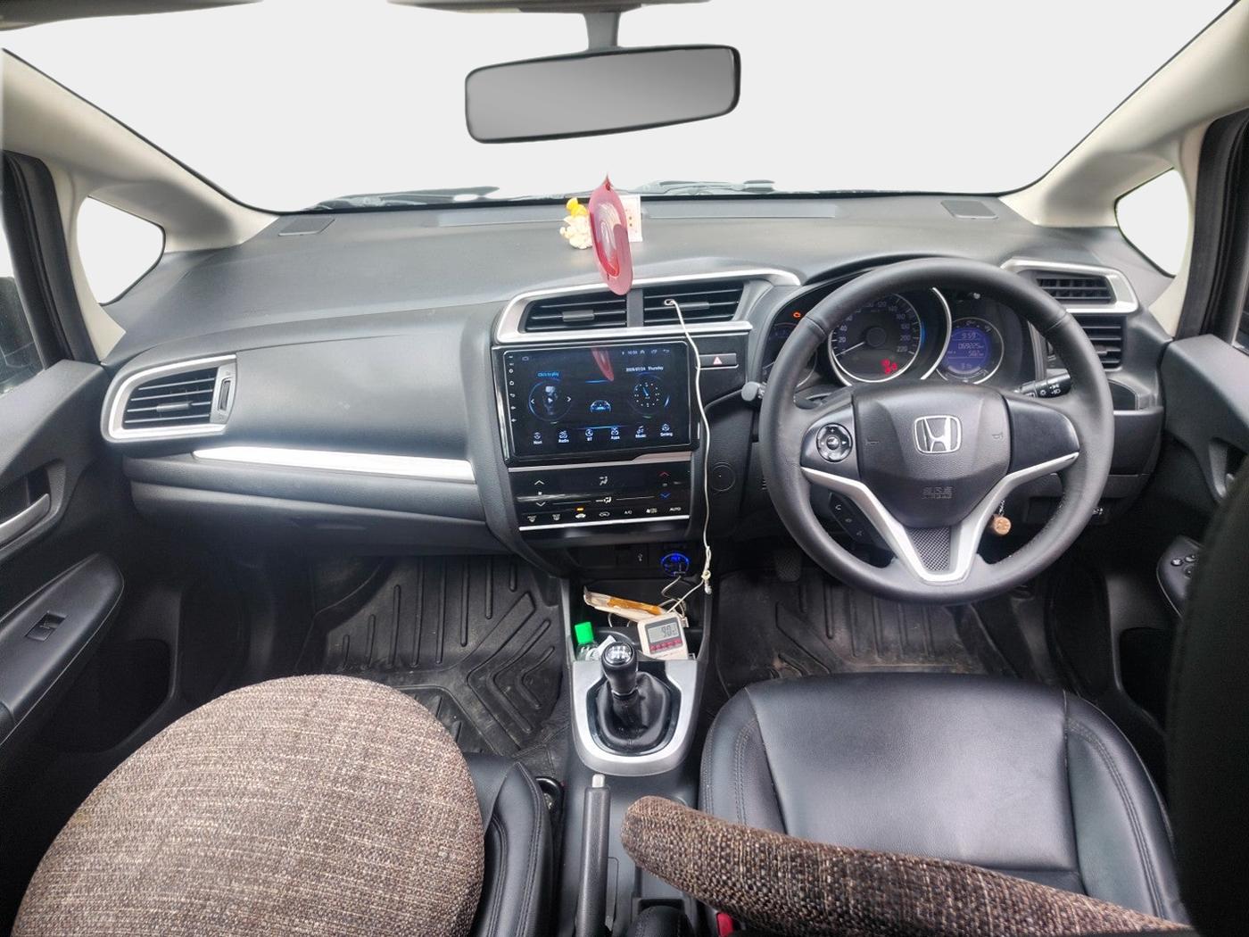 2017 Honda WR-V 1.2L I-VTEC VX MT, Petrol, Manual, 69,225 km, interior