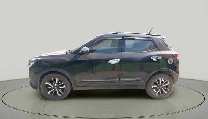 2019 Mahindra XUV300 W8 (O) 1.2 PETROL, Petrol, Manual, 63,001 km, exterior