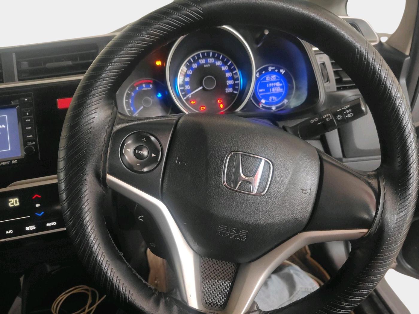 2016 Honda Jazz 1.5L I-DTEC VX, Diesel, Manual, 1,14,500 km, interior