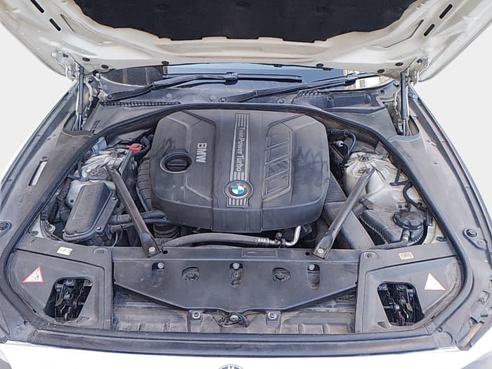 2013 BMW 5 Series 520D 2.0, Diesel, Automatic, 1,02,292 km, exterior