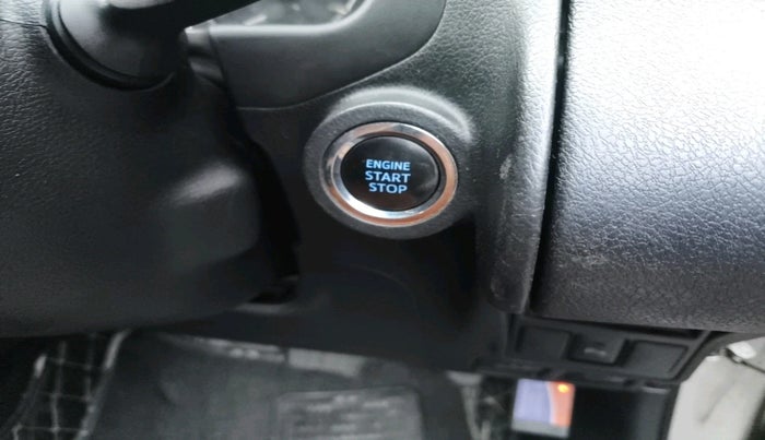 2016 Toyota Innova Crysta 2.8 ZX AT 7 STR, Diesel, Automatic, 1,50,258 km, interior