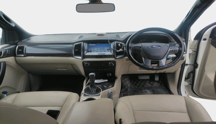 2018 Ford Endeavour TITANIUM 3.2 4X4 AT, Diesel, Automatic, 1,68,060 km, interior