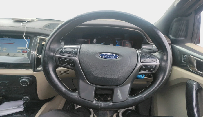 2018 Ford Endeavour TITANIUM 3.2 4X4 AT, Diesel, Automatic, 1,68,060 km, interior