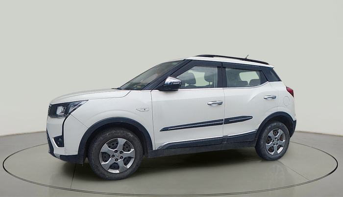 2020 Mahindra XUV300 W6 1.2 PETROL, Petrol, Manual, 26,604 km, exterior