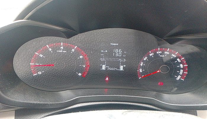 2020 Mahindra XUV300 W6 1.2 PETROL, Petrol, Manual, 26,604 km, interior