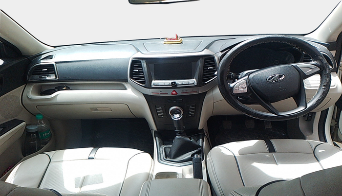 2020 Mahindra XUV300 W6 1.2 PETROL, Petrol, Manual, 26,604 km, interior