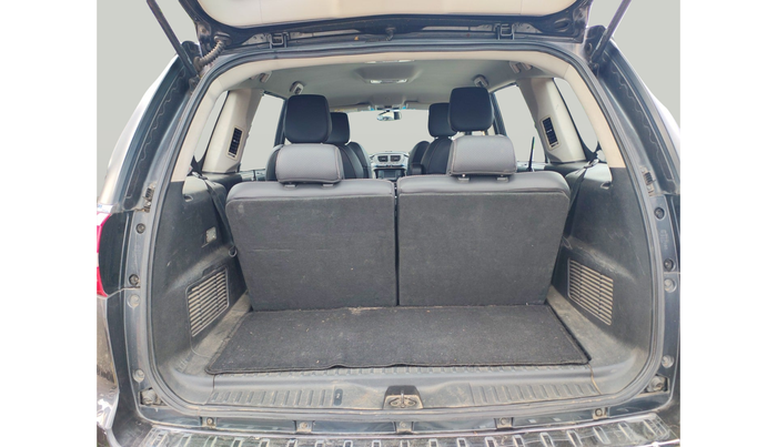 2018 Tata Hexa XT 4X2 6 STR, Diesel, Manual, 82,609 km, exterior