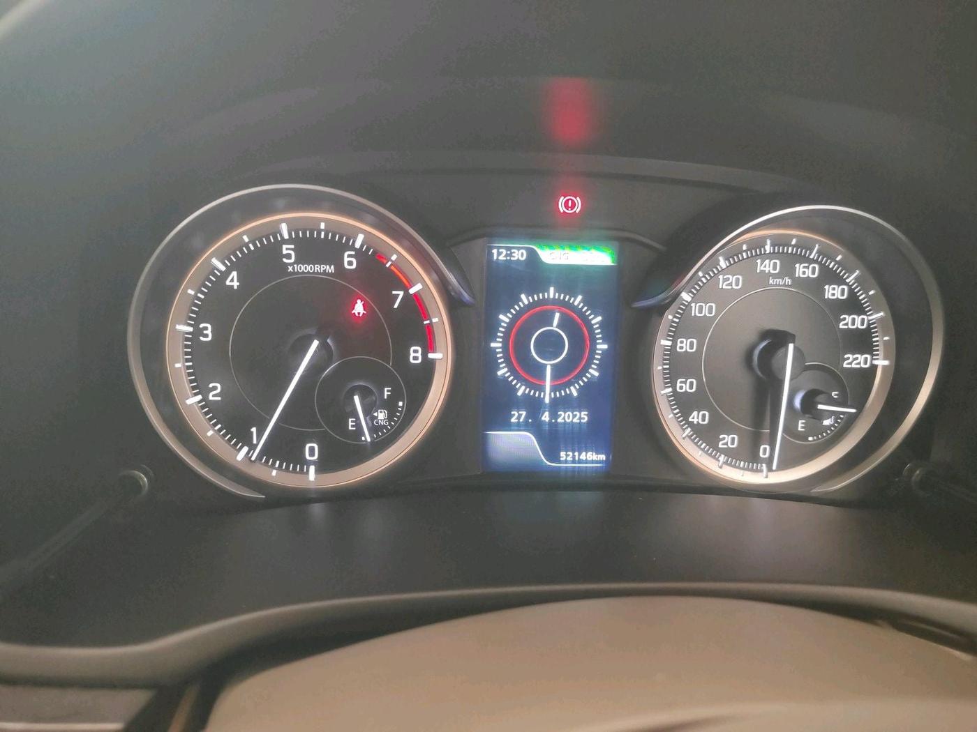 2022 Maruti Ertiga ZXI  CNG, Petrol, Manual, 56,000 km, interior
