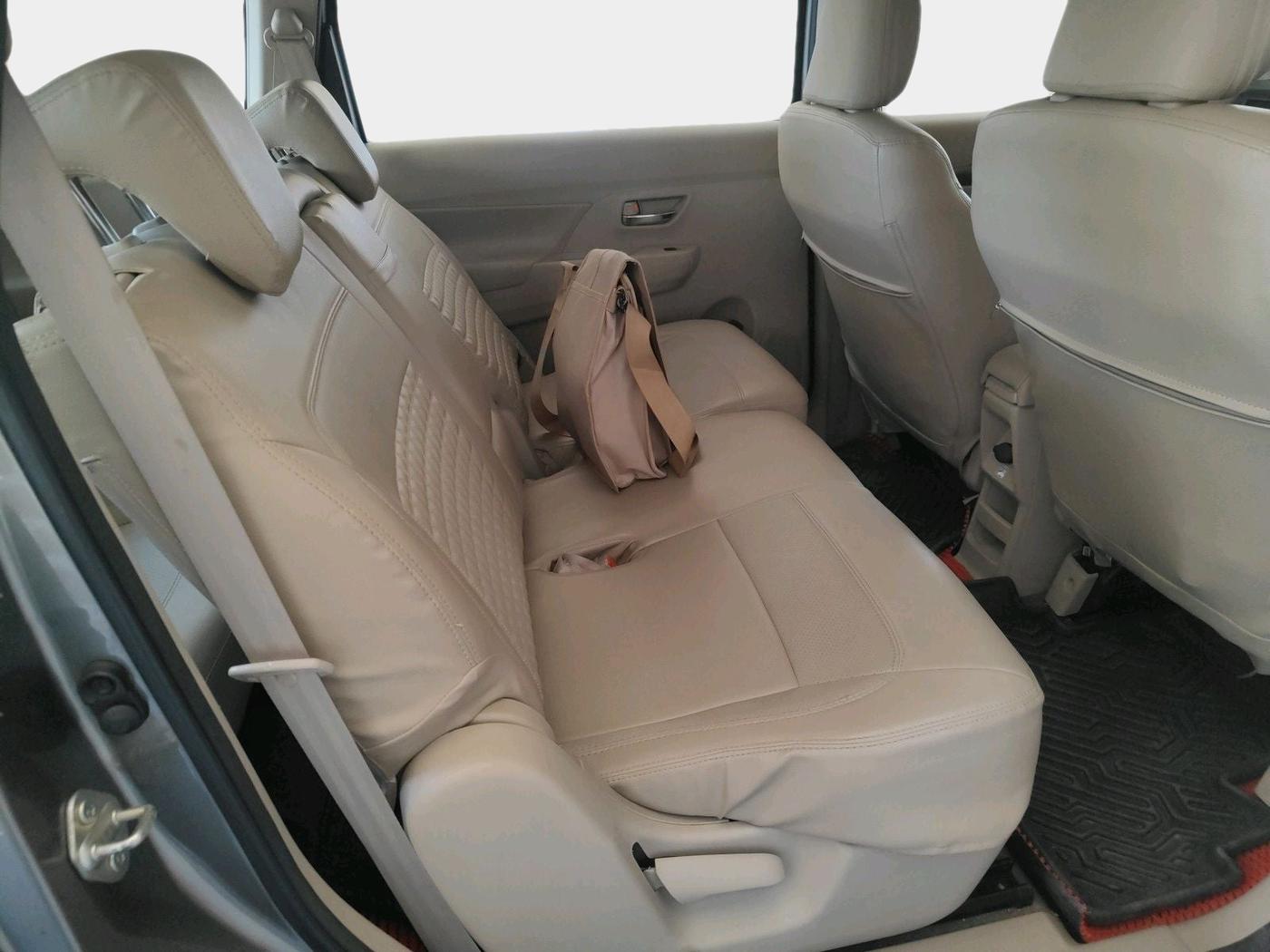2022 Maruti Ertiga ZXI  CNG, Petrol, Manual, 56,000 km, interior