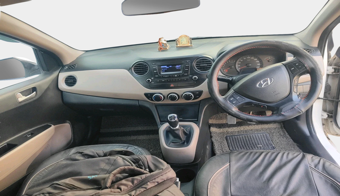 2016 Hyundai Xcent S 1.2, Petrol, Manual, 1,17,988 km, interior