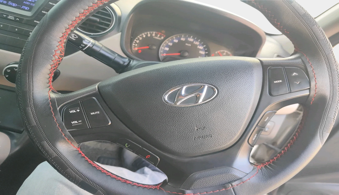 2016 Hyundai Xcent S 1.2, Petrol, Manual, 1,17,988 km, interior