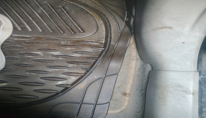 2012 Nissan Micra XV PREMIUM DIESEL, Diesel, Manual, 1,44,580 km, interior