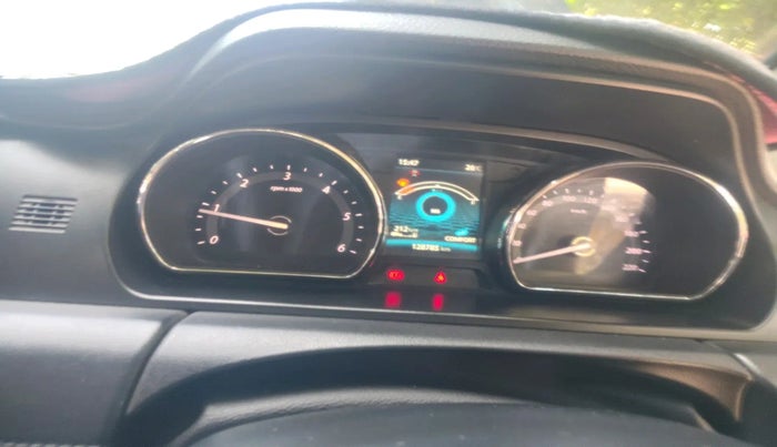 2018 Tata Hexa XM 4X2 7 STR, Diesel, Manual, 1,28,785 km, interior