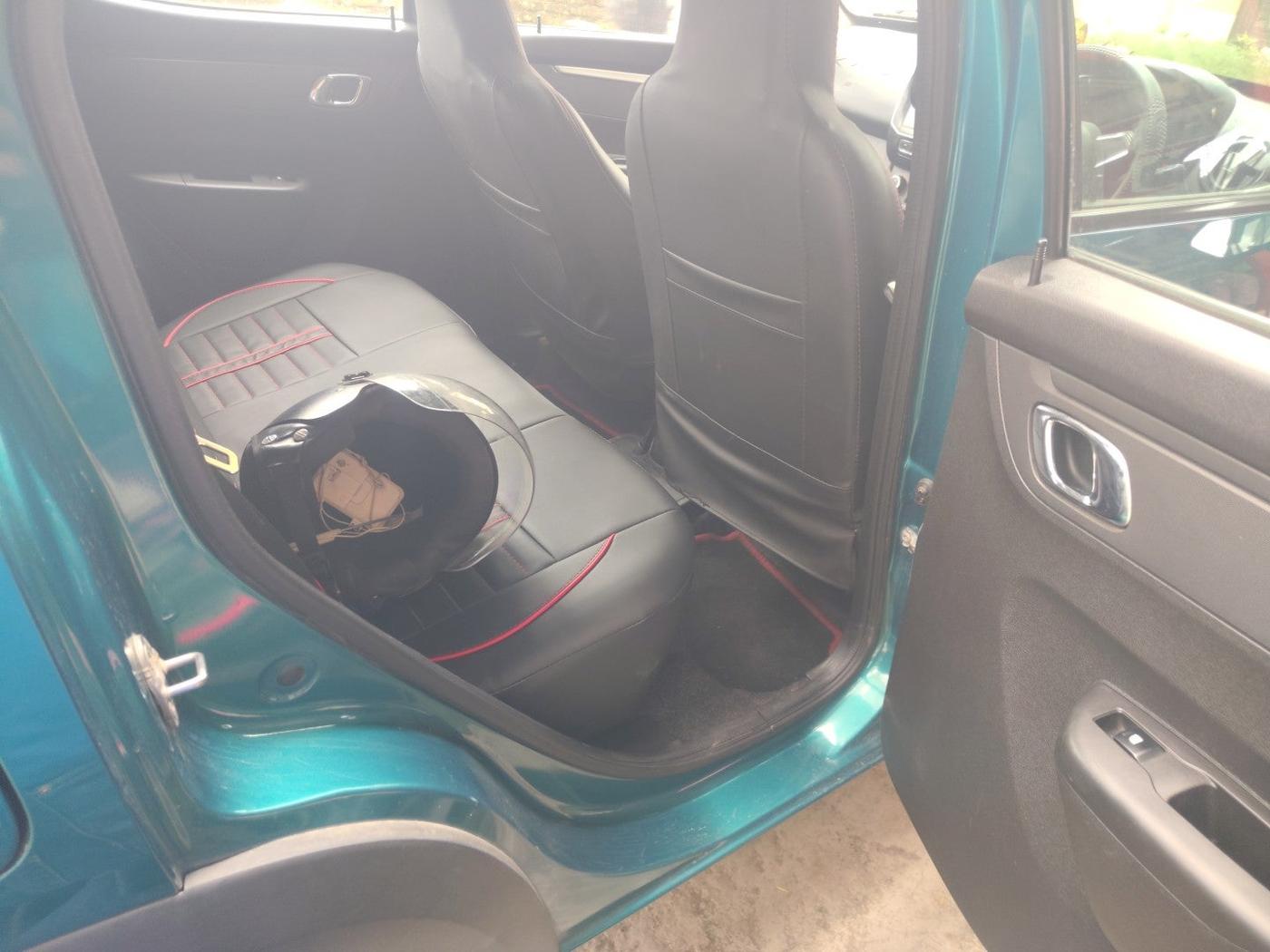 2022 Renault Kwid CLIMBER 1.0 AMT (O), Petrol, Automatic, 32,450 km, interior