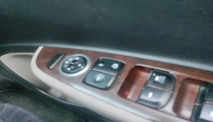 2014 Hyundai Xcent SX 1.2 (O), Petrol, Manual, 1,00,406 km, interior