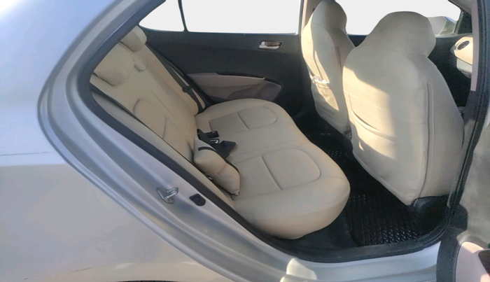 2014 Hyundai Xcent SX 1.2 (O), Petrol, Manual, 1,00,406 km, interior