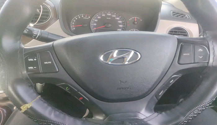 2014 Hyundai Xcent SX 1.2 (O), Petrol, Manual, 1,00,406 km, interior