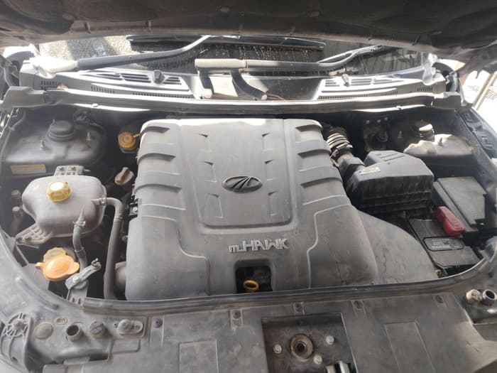2020 Mahindra XUV500 W11, Diesel, Manual, 82,956 km, exterior