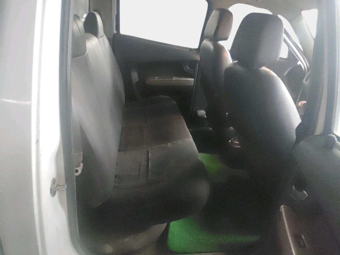 2018 Tata Xenon XT Crew Cab 4x2, Diesel, Manual, 1,07,286 km, interior