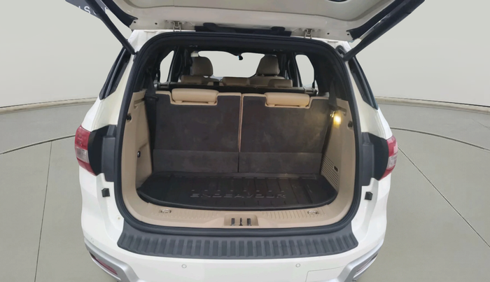 2016 Ford Endeavour TITANIUM 3.2 4X4 AT, Diesel, Automatic, 91,213 km, exterior