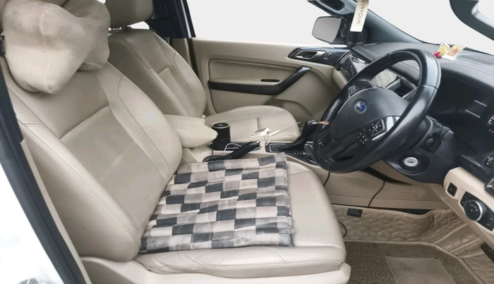 2016 Ford Endeavour TITANIUM 3.2 4X4 AT, Diesel, Automatic, 91,213 km, interior