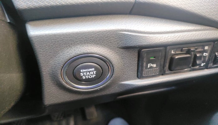 2017 Maruti Vitara Brezza ZDI PLUS DUAL TONE, Diesel, Manual, 1,31,264 km, interior