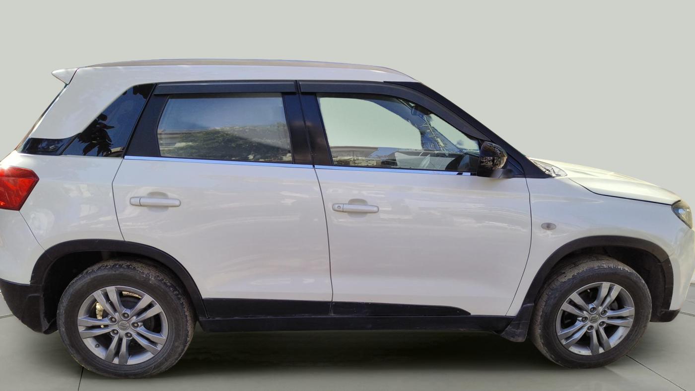 2016 Maruti Vitara Brezza ZDI, Diesel, Manual, 1,04,941 km, exterior
