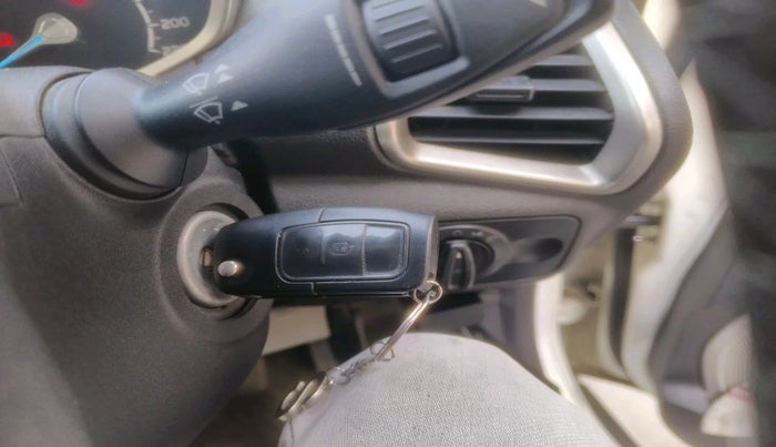 2014 Ford Ecosport TITANIUM 1.5L DIESEL, Diesel, Manual, 1,27,953 km, interior