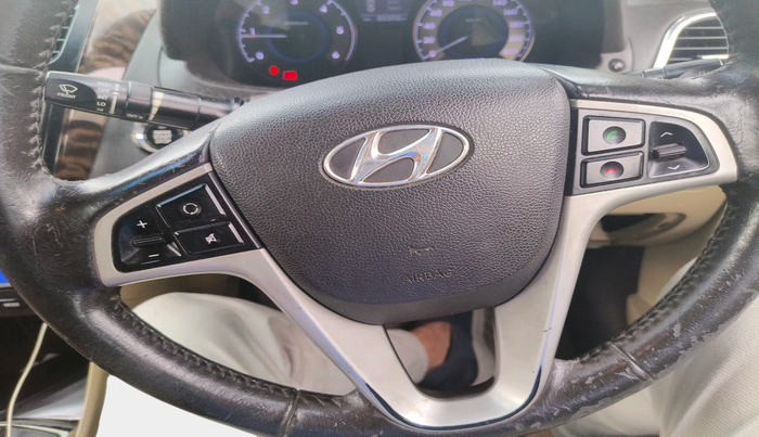 2012 Hyundai Verna FLUIDIC 1.6 CRDI SX, Diesel, Manual, 82,202 km, interior