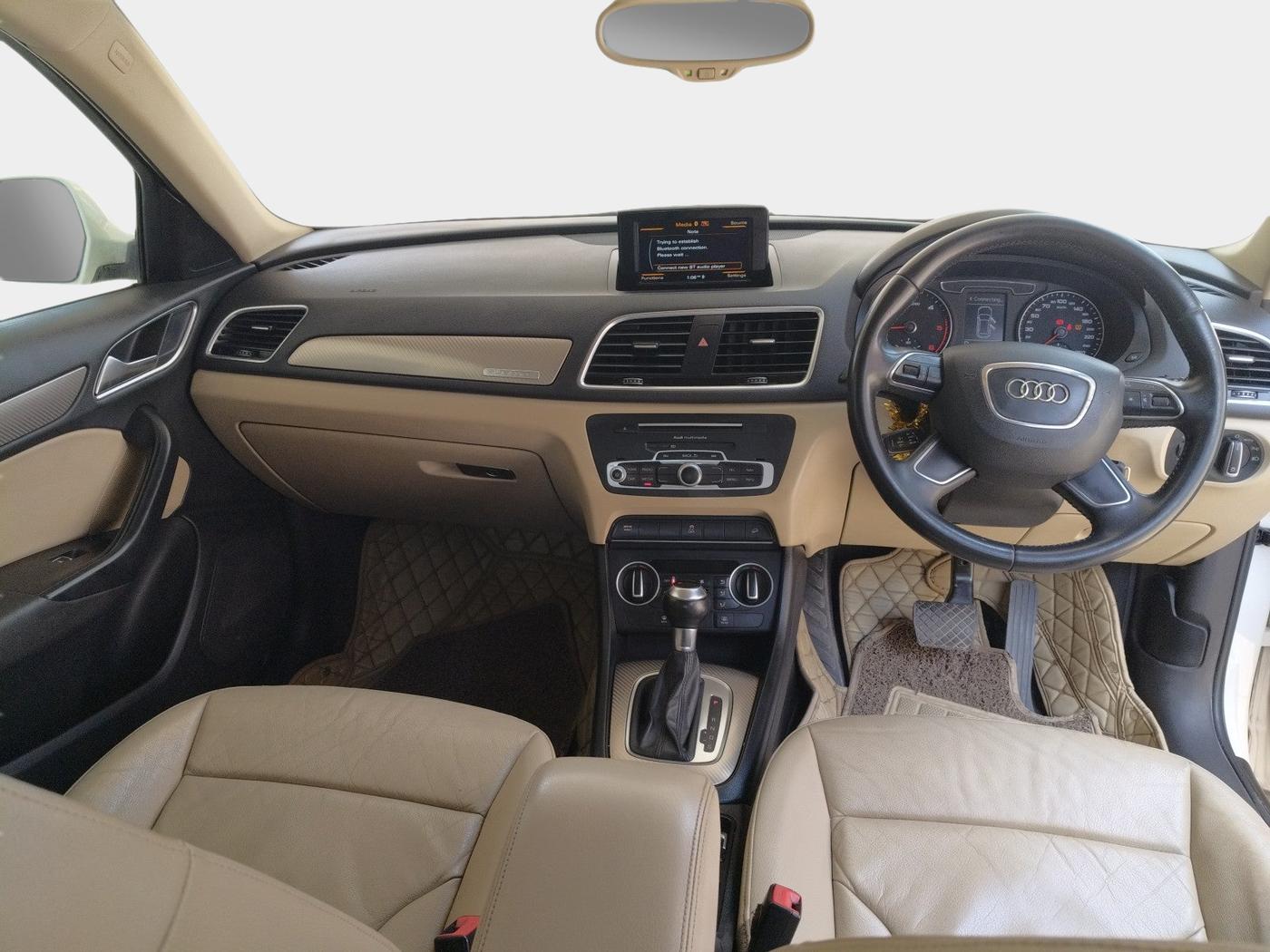 2015 Audi Q3 35 TDI Quattro, Diesel, Automatic, 1,68,442 km, interior
