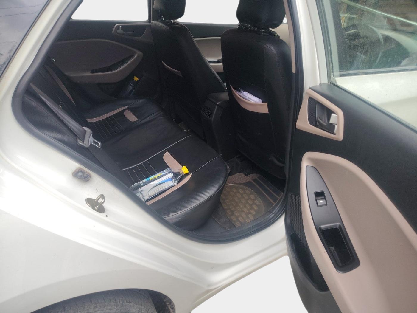 2017 Hyundai Elite i20 ASTA 1.4 CRDI (O), Diesel, Manual, 55,000 km, interior