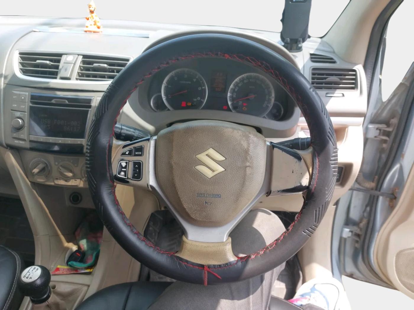 2015 Maruti Ertiga ZDI, Diesel, Manual, 1,04,565 km, interior