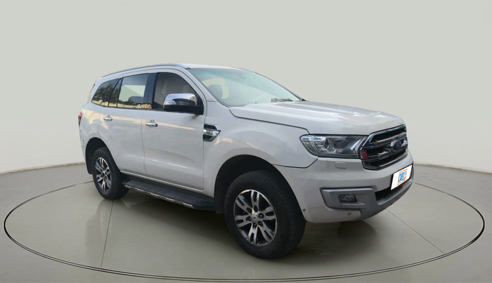 2016 Ford Endeavour TREND 3.2 4X4 AT, Diesel, Automatic, 2,18,733 km, exterior