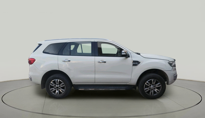 2016 Ford Endeavour TREND 3.2 4X4 AT, Diesel, Automatic, 2,18,733 km, exterior