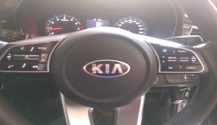 2020 KIA SELTOS HTK PLUS 1.5, Petrol, Manual, 90,418 km, interior