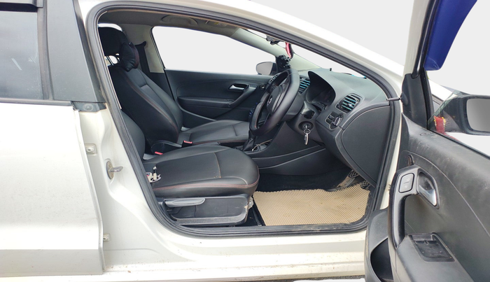 2019 Volkswagen Polo TRENDLINE 1.0L, Petrol, Manual, 61,670 km, interior