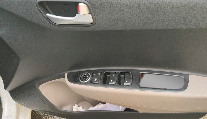 2018 Hyundai Grand i10 SPORTZ AT 1.2 KAPPA VTVT, Petrol, Automatic, 20,790 km, interior