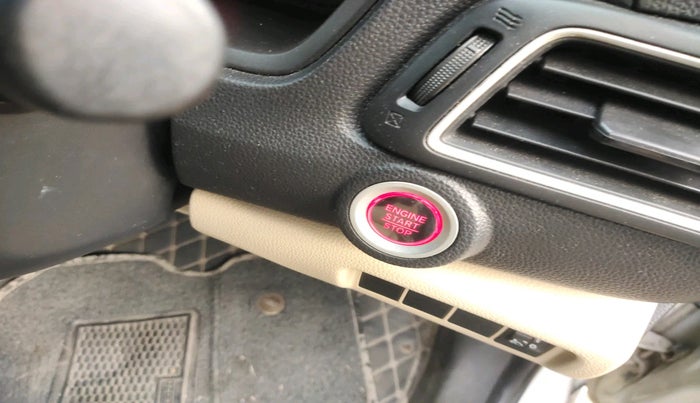 2018 Honda Amaze 1.5L I-DTEC VX, Diesel, Manual, 1,09,365 km, interior