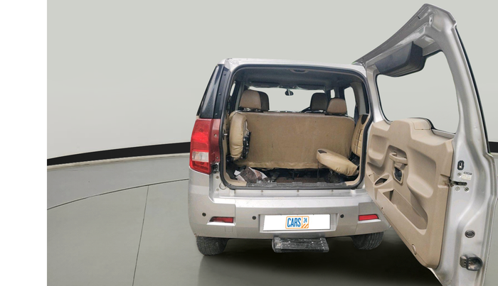 2015 Mahindra TUV300 T8, Diesel, Manual, 98,490 km, exterior