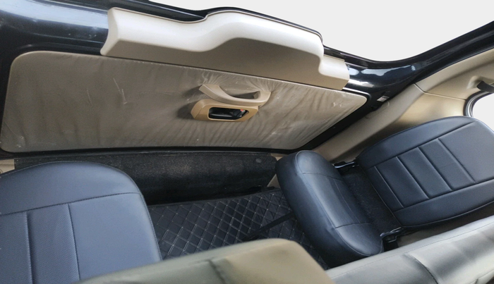 2023 Mahindra BOLERO NEO N 8, Diesel, Manual, 80,823 km, interior