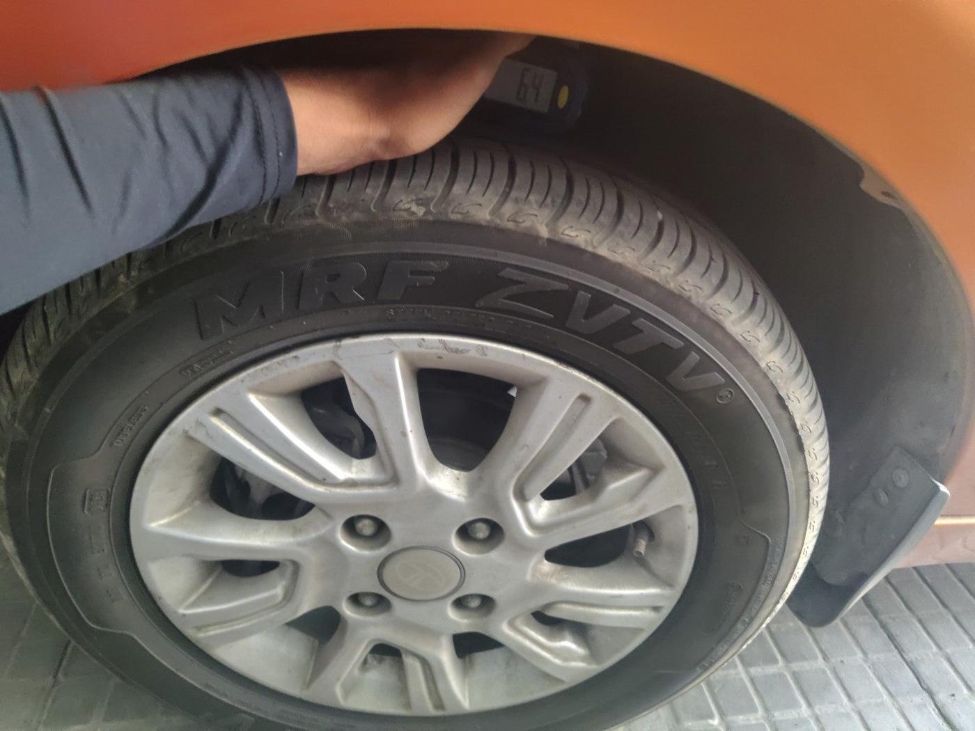 2017 Tata Tiago XZ PETROL, Petrol, Manual, 45,958 km, tyre